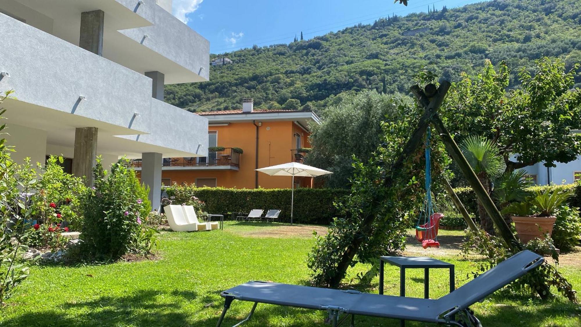 Appartamenti Nataly Torbole Sul Garda Εξωτερικό φωτογραφία